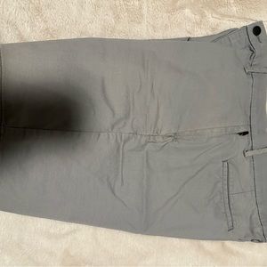 Old Navy Ultimate Tech Slim size 33